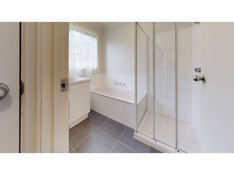 44 Mockridge Drive, Kangaroo Flat VIC 3555