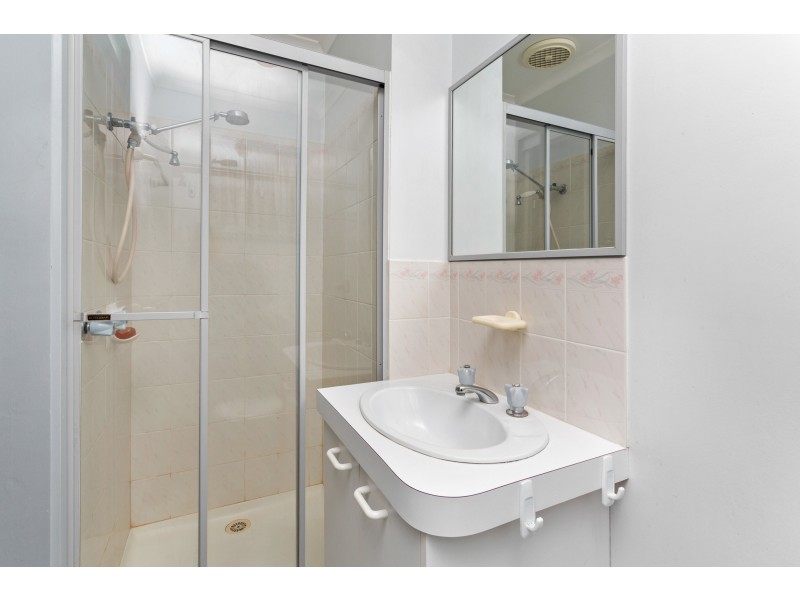 40 Howell Crescent, Kangaroo Flat VIC 3555