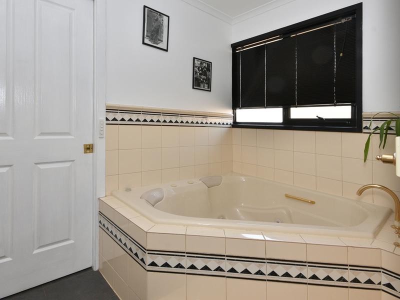 71 Wilson Street, Wedderburn VIC 3518