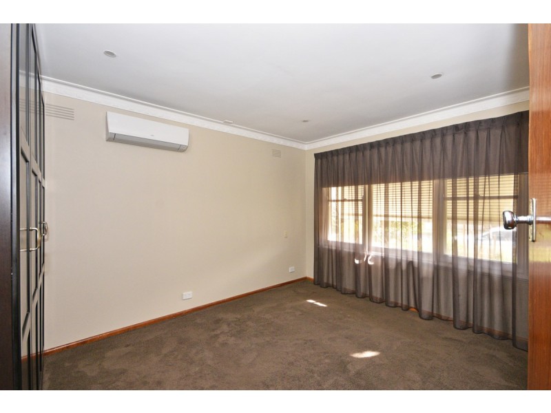 11 Morrison Street, Kangaroo Flat VIC 3555