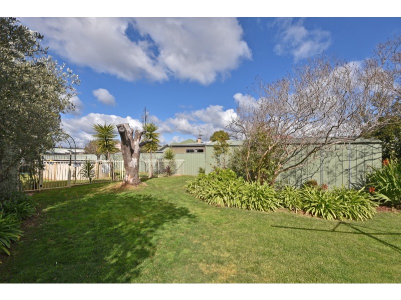 11 Morrison Street, Kangaroo Flat VIC 3555