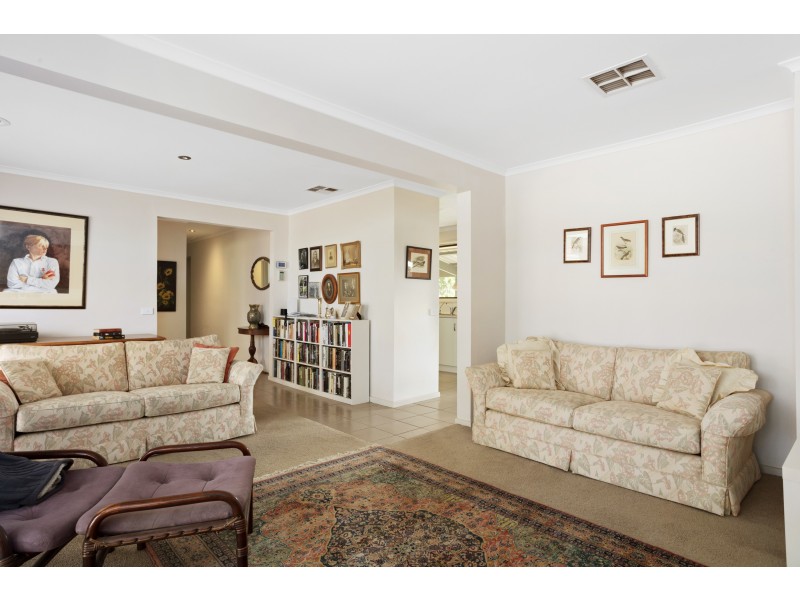 51 Harley Street, Strathdale VIC 3550