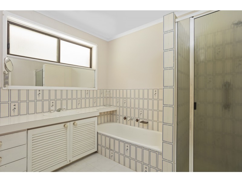 51 Harley Street, Strathdale VIC 3550