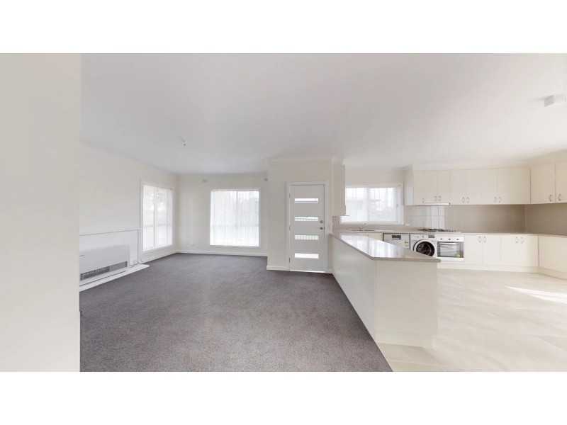 16 Woolcock Avenue, Kangaroo Flat VIC 3555