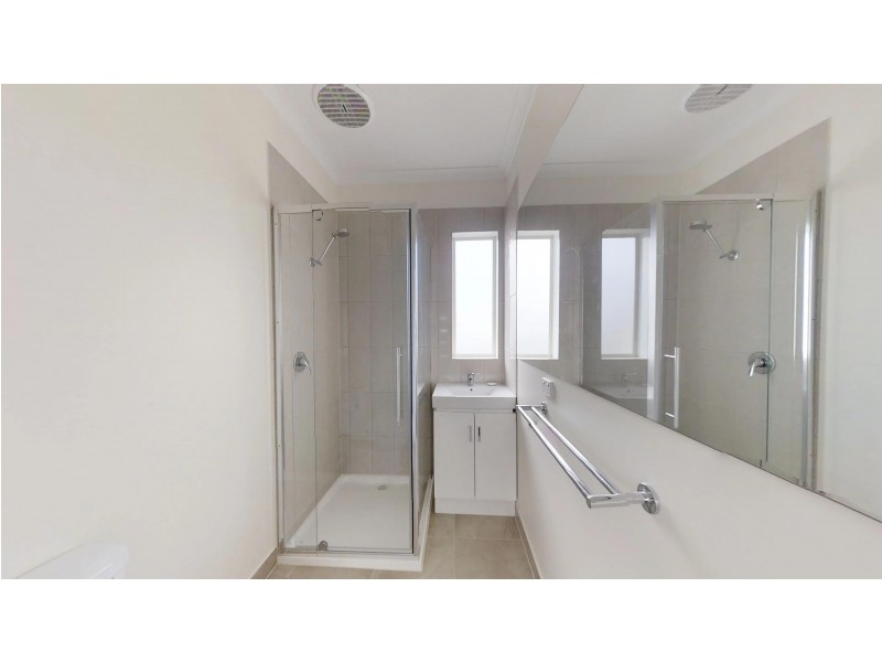 16 Woolcock Avenue, Kangaroo Flat VIC 3555