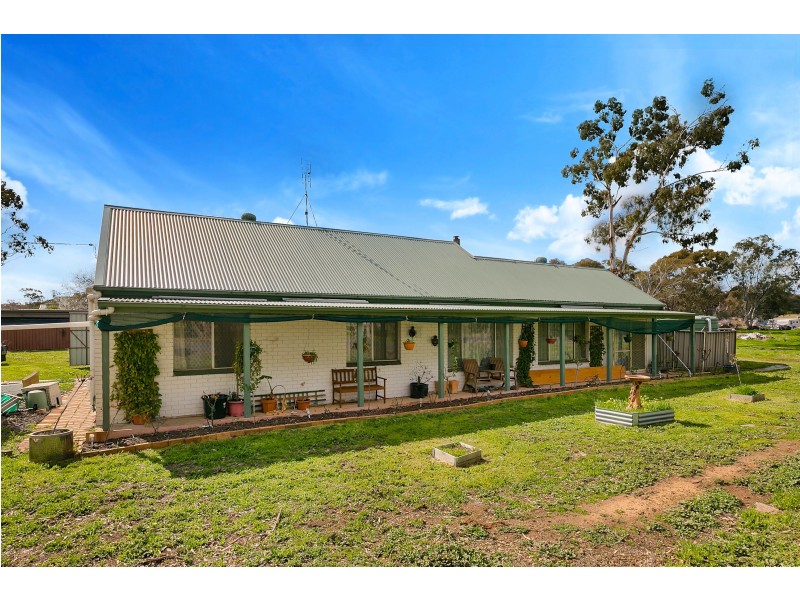 2 Greene Street, Huntly VIC 3551