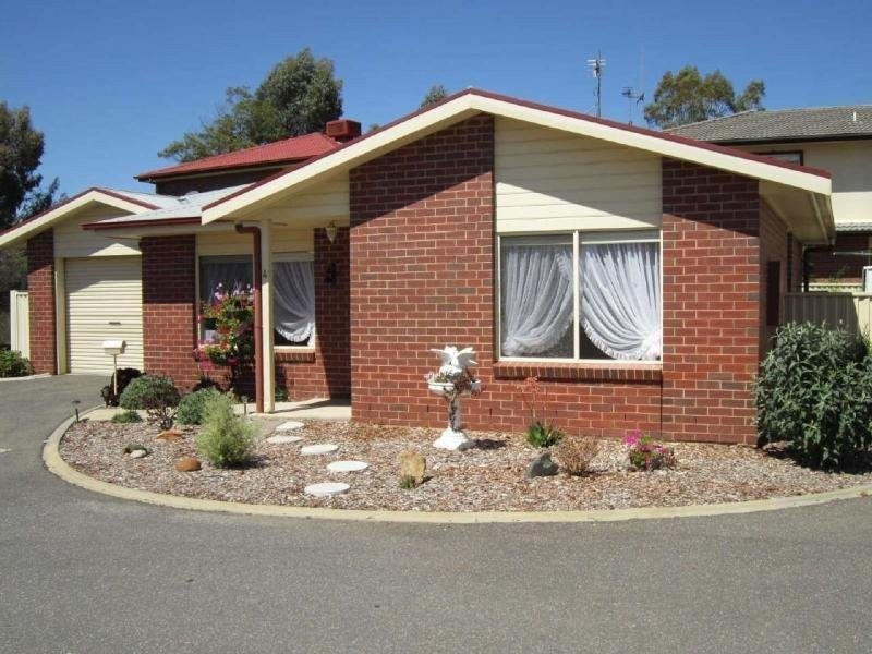 4 Ebonys Place, Kennington VIC 3550