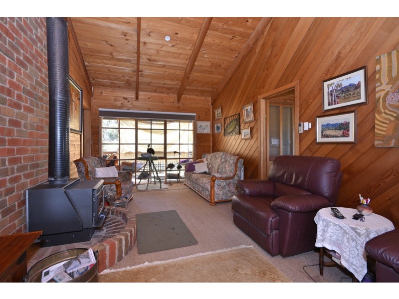 131 Rocky Ridge Road, St Arnaud VIC 3478