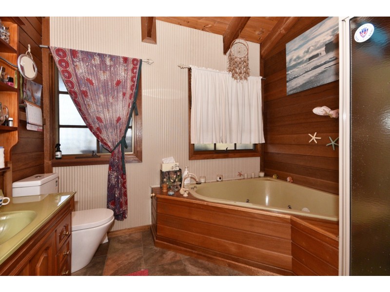 131 Rocky Ridge Road, St Arnaud VIC 3478