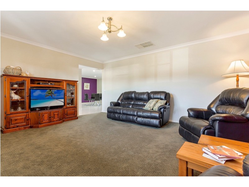 92 Pioneer Drive, Maiden Gully VIC 3551