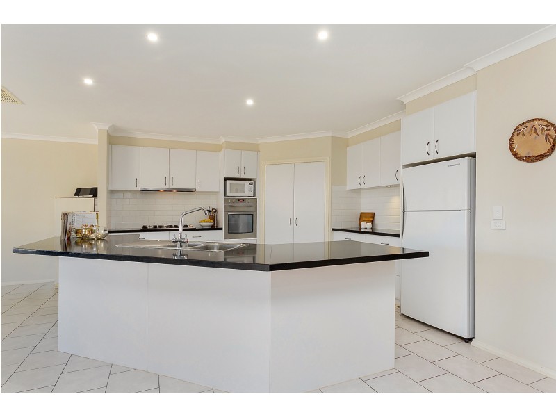 92 Pioneer Drive, Maiden Gully VIC 3551