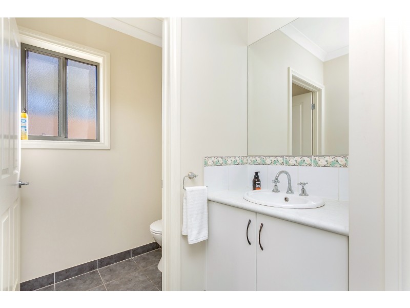 92 Pioneer Drive, Maiden Gully VIC 3551