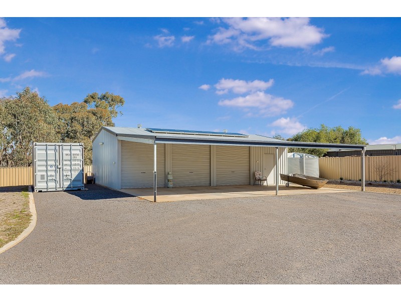 92 Pioneer Drive, Maiden Gully VIC 3551