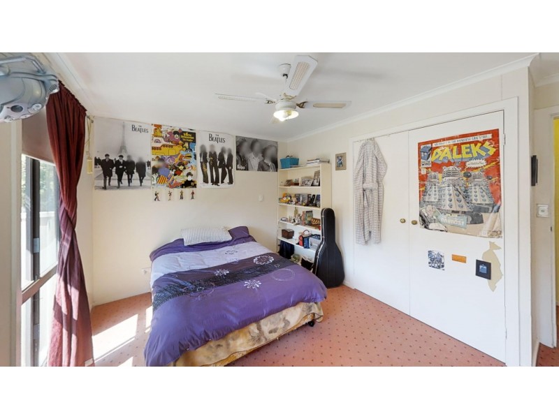 229 MacKenzie Street West, Kangaroo Flat VIC 3555