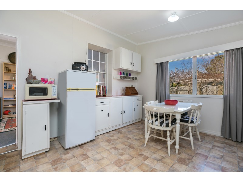 12 Campbell Street, Newstead VIC 3462