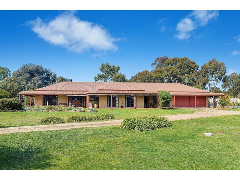 267 Soldier Road, Ravenswood VIC 3453