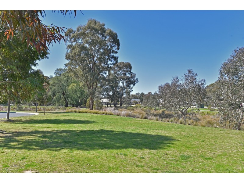 14 Creekside Close, Jackass Flat VIC 3556