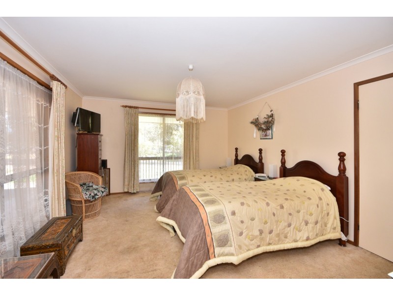 174 Loddon Valley Highway, Eaglehawk VIC 3556