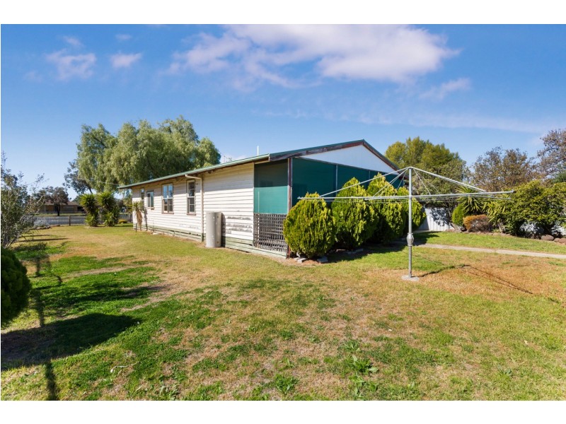 45 Peppercorn Way, Serpentine VIC 3517