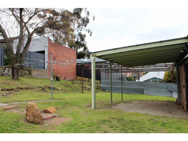 10 Booth Street, Golden Square VIC 3555