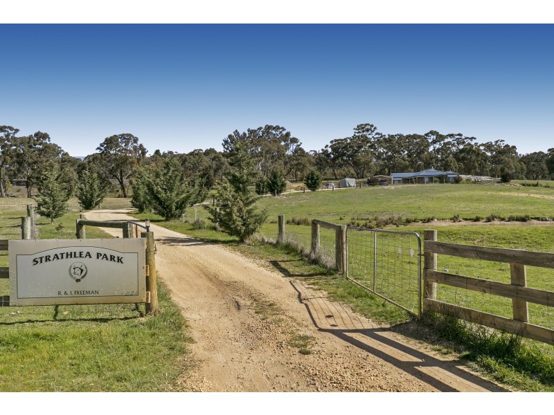 527 Pyrenees Highway, Chewton VIC 3451