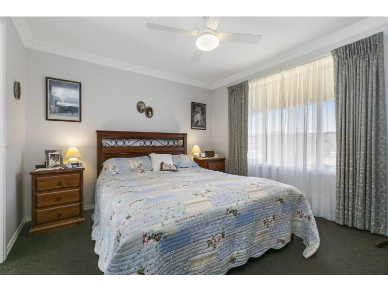 527 Pyrenees Highway, Chewton VIC 3451