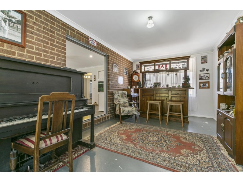 527 Pyrenees Highway, Chewton VIC 3451