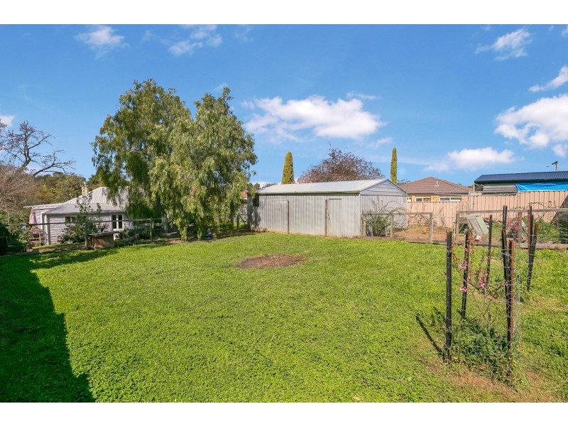 64 MacKenzie Street West, Golden Square VIC 3555
