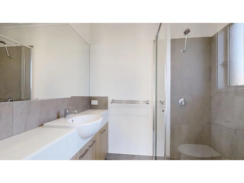 15 Blue Wren Boulevard, Kangaroo Flat VIC 3555