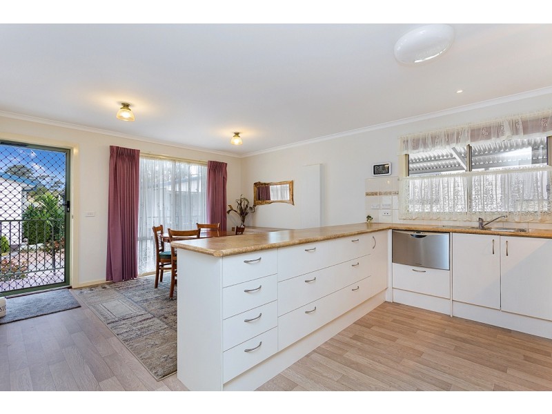 20/31 Furness Street, Kangaroo Flat VIC 3555