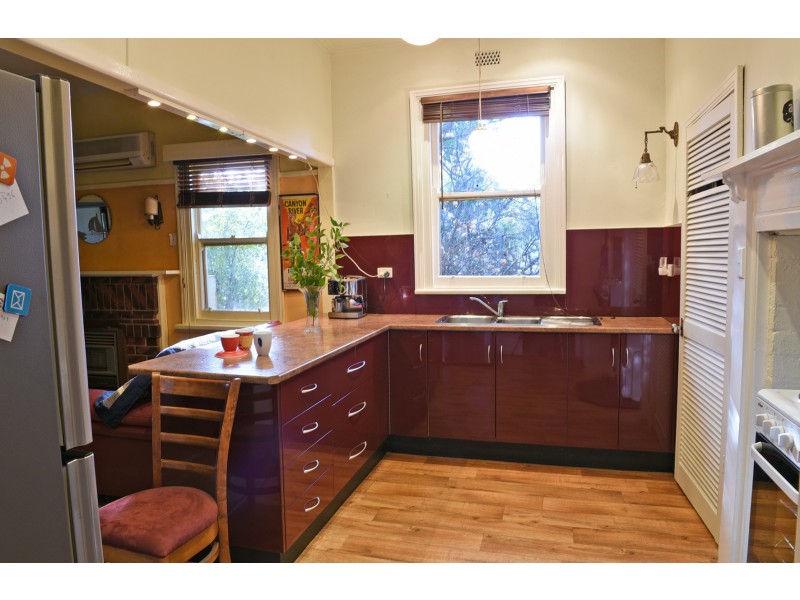 29 Waugh Street, Charlton VIC 3525