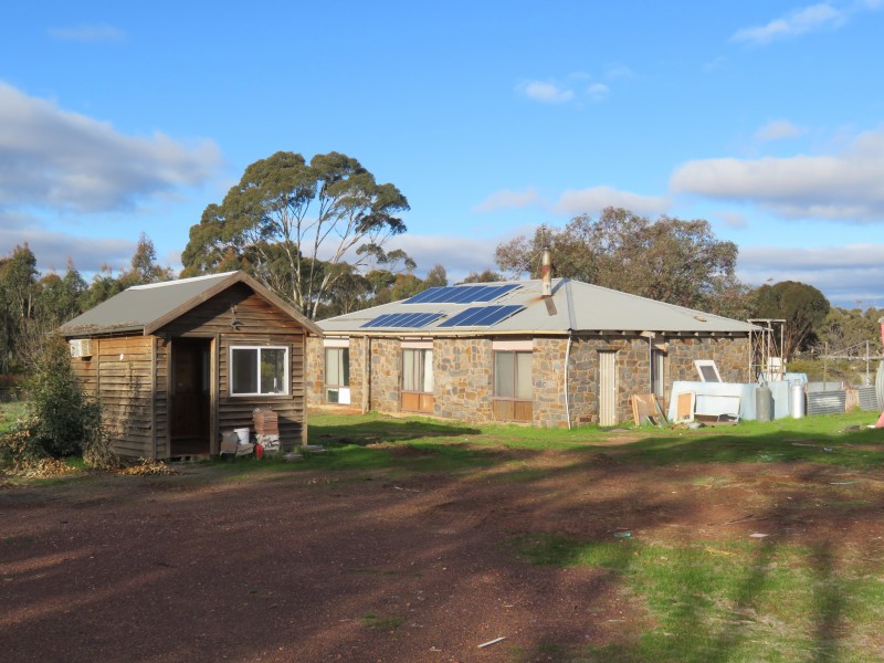 453 Nine Mile South Road, Wedderburn VIC 3518
