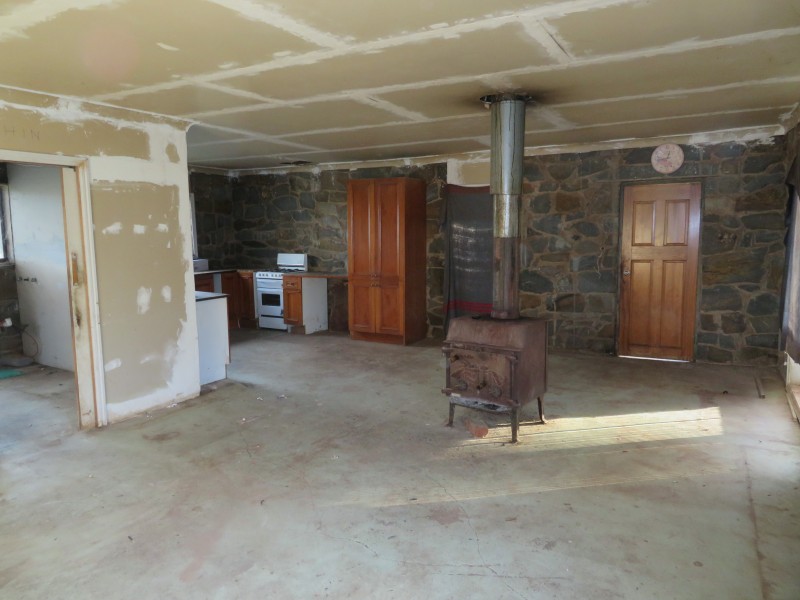 453 Nine Mile South Road, Wedderburn VIC 3518
