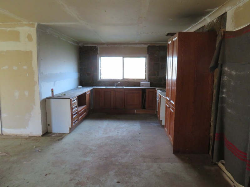 453 Nine Mile South Road, Wedderburn VIC 3518