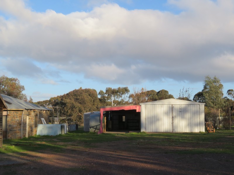 453 Nine Mile South Road, Wedderburn VIC 3518