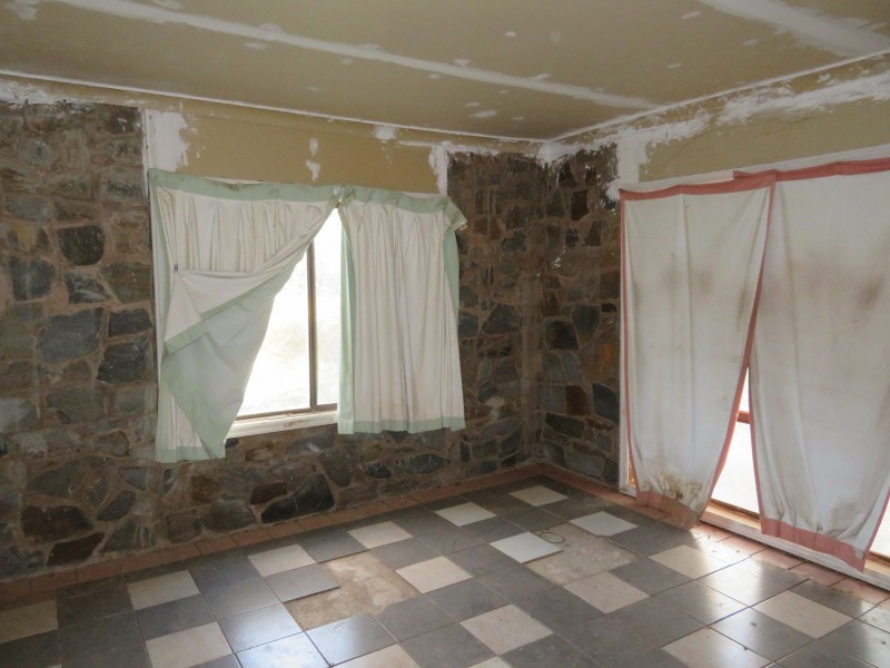 453 Nine Mile South Road, Wedderburn VIC 3518