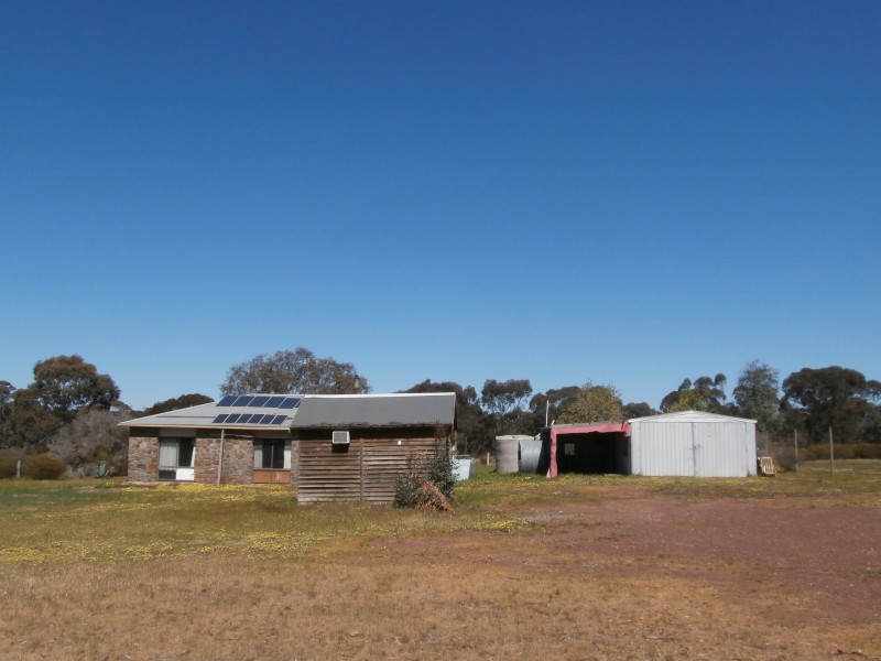 453 Nine Mile South Road, Wedderburn VIC 3518