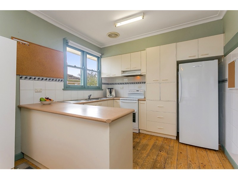 15 Graham Street, Kangaroo Flat VIC 3555