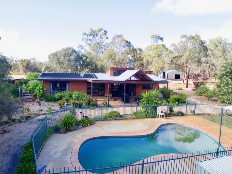 49 Lewis Road, Neilborough VIC 3570