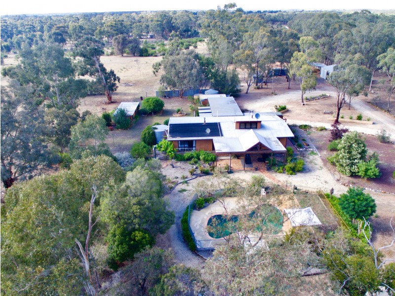 49 Lewis Road, Neilborough VIC 3570