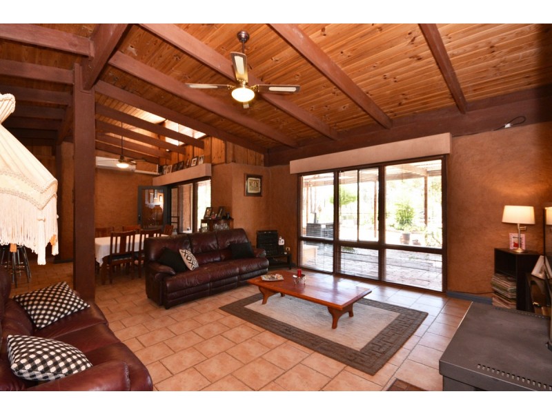 49 Lewis Road, Neilborough VIC 3570