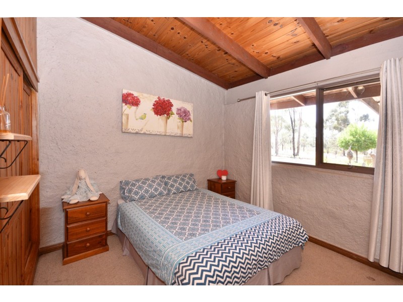 49 Lewis Road, Neilborough VIC 3570