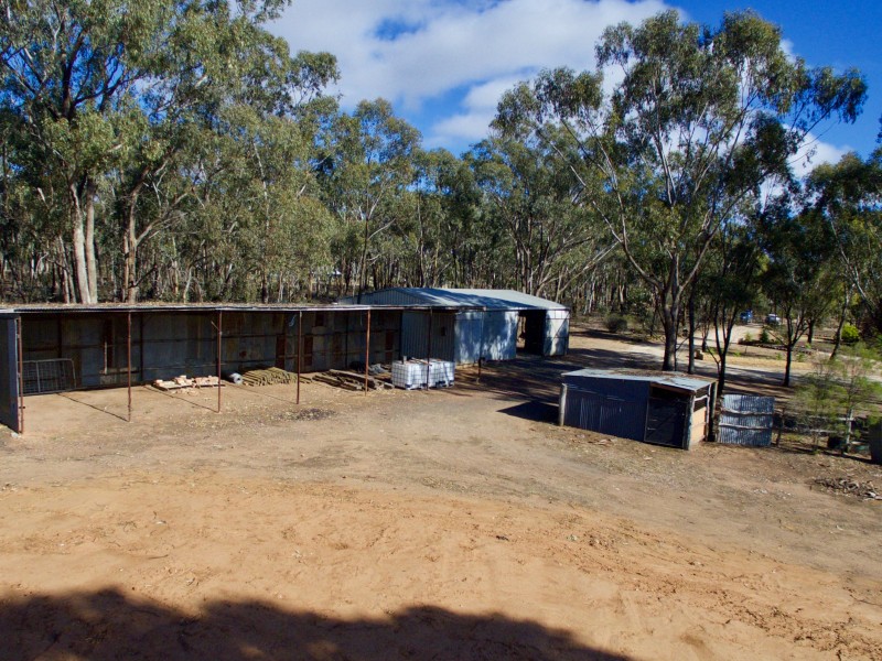 49 Lewis Road, Neilborough VIC 3570