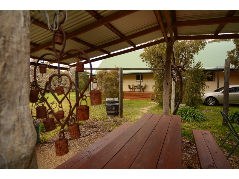 70 Clay Gully Lane, Mcintyre VIC 3472
