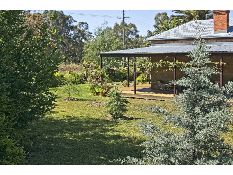 1 St Arnaud Road, Wedderburn VIC 3518