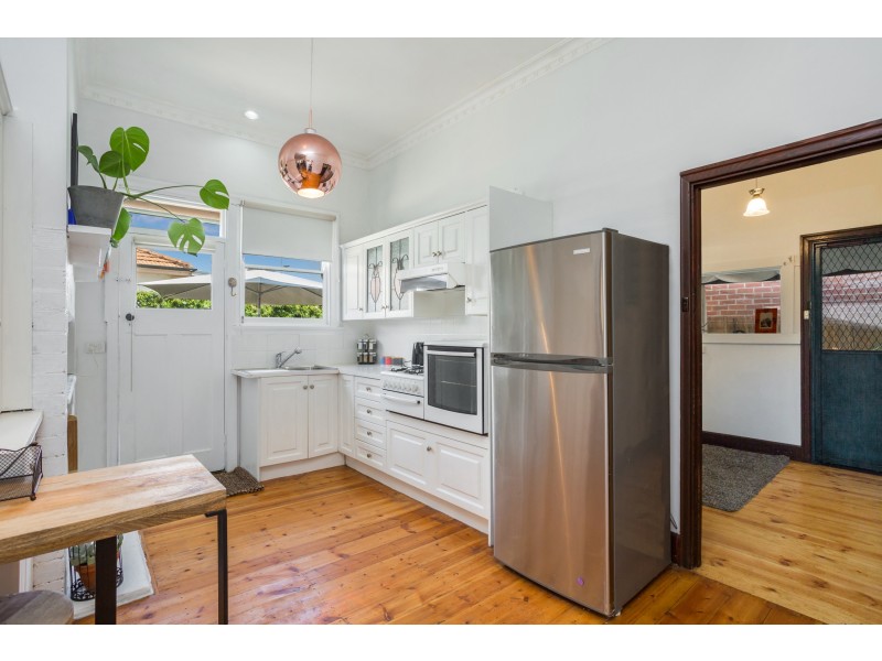 5 Station Street, Kangaroo Flat VIC 3555