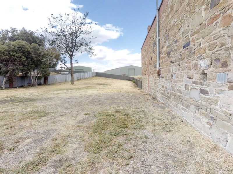 196 Eaglehawk Road, Long Gully VIC 3550