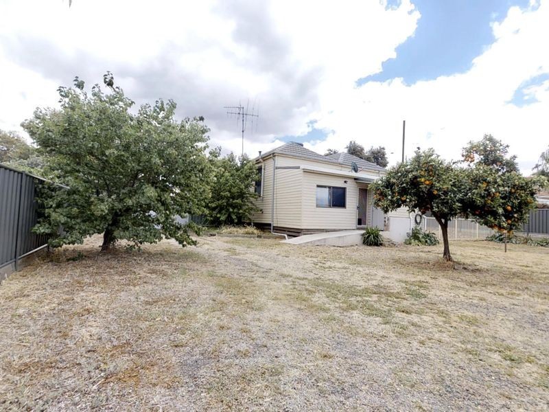 196 Eaglehawk Road, Long Gully VIC 3550