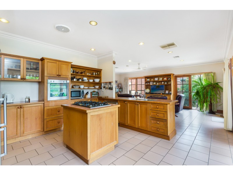 18 The Strand, Kennington VIC 3550