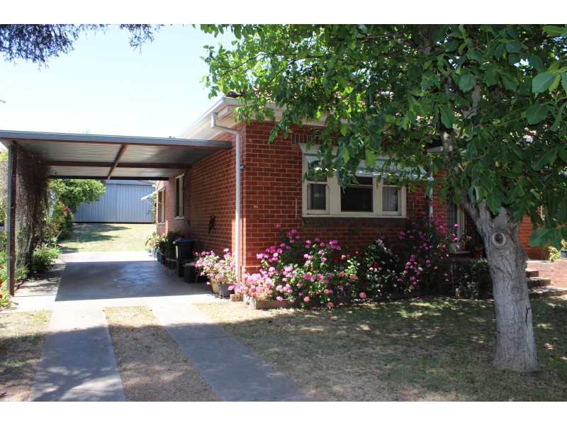 25 High Street, Kangaroo Flat VIC 3555